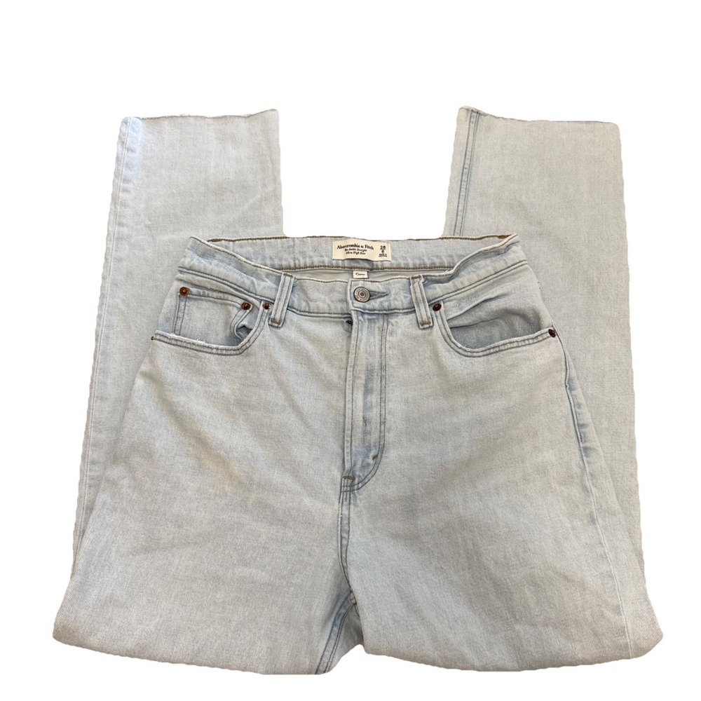 Abercrombie & Fitch Curve Love Light Wash Ankle Straight Ultra High Rise 28/6
